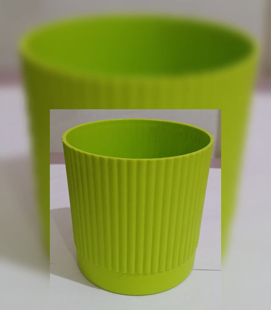 Green Line Plastic Pot (Volume 6 - 3.5" Height) Single